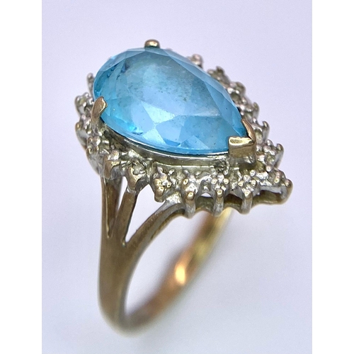 69 - A vintage 9K yellow gold faceted Aquamarine solitaire ring. Total weight 3G. Size M