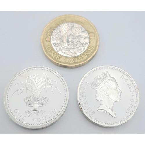 70 - 2X vintage fine silver Royal Mint one pound coins which commemorate the introduction of the English ... 