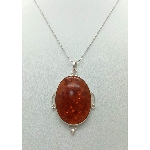 1106 - A Vintage Sterling Amber Cabochon Pendant Necklace. 45cm Length Sterling Silver Flat Link Twist Chai... 