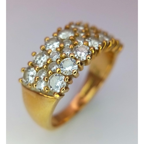 29 - A Stunning 18K Yellow Gold and 2ct Diamond Pave Ring. 28 high-grade round-cut white diamond gemstone... 