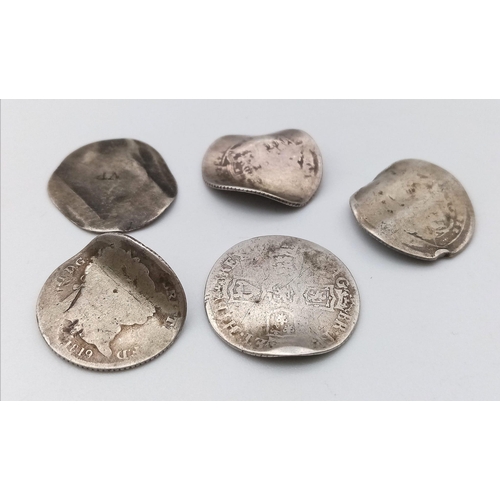 658B - A Parcel of Silver 'Love Tokens'.
5 coins in total, see photos for condition.

Weight: 11.13