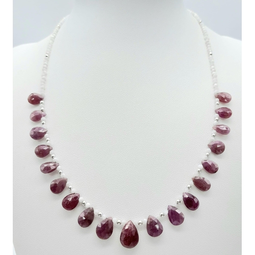 624B - A stunning collection of matching Ruby & Moonstone, Sterling Silver Jewellery.
Featuring a beautiful... 