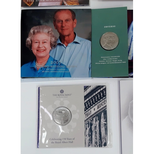 530 - A mixed parcel of Royal Family Minted Commemorative Coins. A whopping 17 coins in total. All sealed.... 