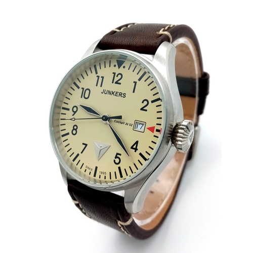 761B - A German Junkers Cockpit Quartz Gents Watch. Brown leather strap. Stainless steel case - 40mm. Beige... 