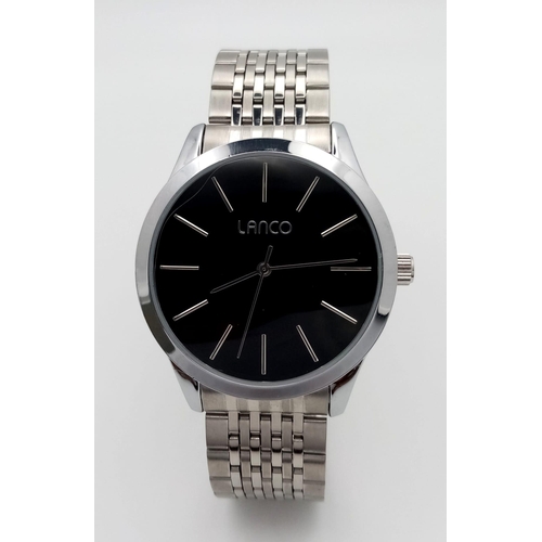 760B - A Lanco Black Dial Quartz Gents Watch. Stainless steel bracelet and case - 40mm. In good condition a... 