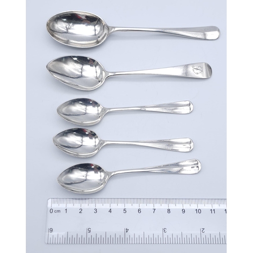 647B - Collection of 5x silver spoons, Total Weight: 65.33g