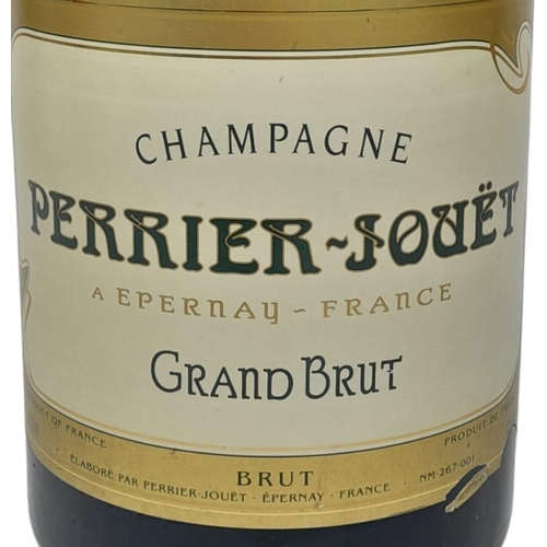 435 - A Salmanazar (12 bottles) of Perrier-Jouet Branded Champagne. Unfortunately the bottle is empty! Sti... 