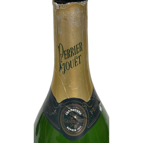 435 - A Salmanazar (12 bottles) of Perrier-Jouet Branded Champagne. Unfortunately the bottle is empty! Sti... 