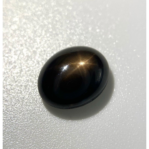 737 - A BLACK STAR SAPPHIRE 3.95CT
ref: 10 - S