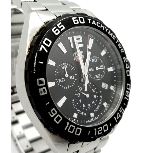 148 - A Tag Heuer Formula Chronograph Gents Watch. Stainless steel bracelet and case - 43mm. Black dial wi... 