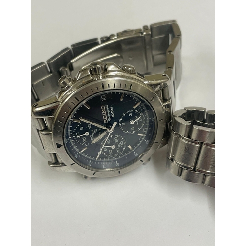 450 - Seiko chronograph alarm watches , Quartz ,AF.