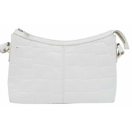 389 - A Mulberry Textured White Leather Handbag and Matching Purse. Handbag - 26cm L x 18cm H. Purse - 12c... 