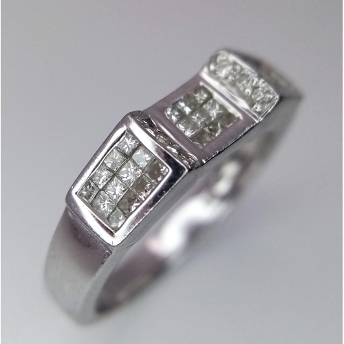 253 - A 14K WHITE GOLD 3 ROWS DIAMOND RING, WITH THE COMBINATION OF THE SQUARE AND ROUND CUT DIAMOND 0.80C... 