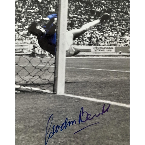 11 - A Gordon Banks 'Save of the Century' Autographed Picture. In a 1970 World cup group match, England g... 