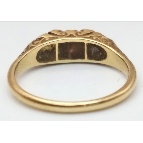 403 - A vintage 9 K yellow gold ring with garnets and diamonds. Size: Q, weight: 2.9 g.