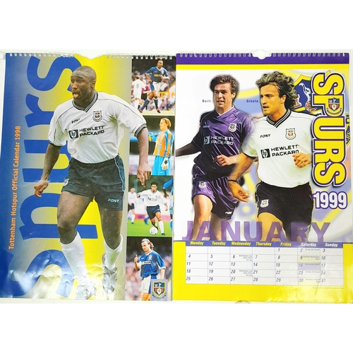 430 - A MIXED LOT OF SPURS MEMORABILIA TO INCUDE A SIGNED CALENDER FROM 1998 AND 1999 , A SIGNED CLUB PENN... 