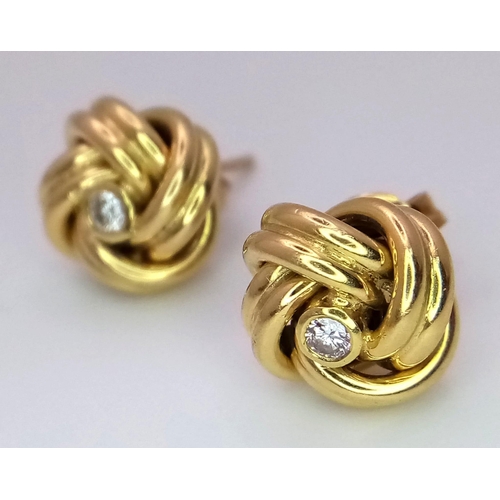 338 - A Pair of 9K Yellow Gold Knot-Stud Earrings. 3.75g total weight.