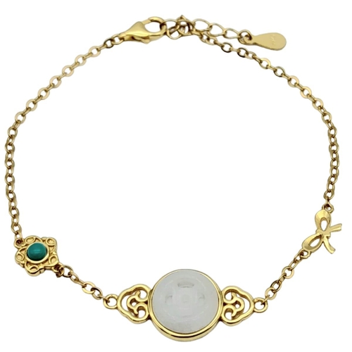 1554 - Yellow Gold Gilded, Sterling Silver Bracelet with White Jade Stone. 
Measures 20cm in length.
Weight... 