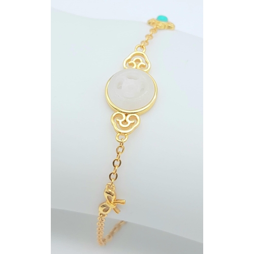 1554 - Yellow Gold Gilded, Sterling Silver Bracelet with White Jade Stone. 
Measures 20cm in length.
Weight... 