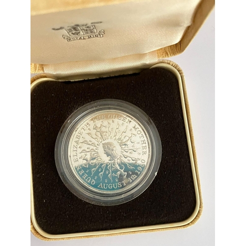 385 - SILVER PROOF 1980 QUEEN MOTHER CROWN. Complete with the original Royal Mint case. Condition uncircul... 