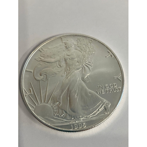 448 - 1995 USA SILVER EAGLE / WALKING LADY SILVER DOLLAR. Conditional uncirculated. Minted in PURE SILVER ... 