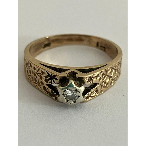 387 - Vintage 9 carat GOLD RING Having platinum and DIAMOND set to top. Attractive chased design to band. ... 