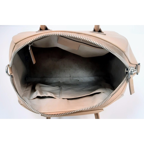 205 - A Givenchy Antigona Leather Shoulder Bag. Brown leather textured exterior. Cream textile interior wi... 