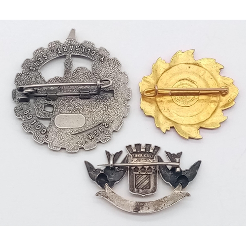 1147 - A Parcel of Three Scarce French Military Cap Badges/Sweetheart Brooches. Comprising;1) Enamelled 1 E... 