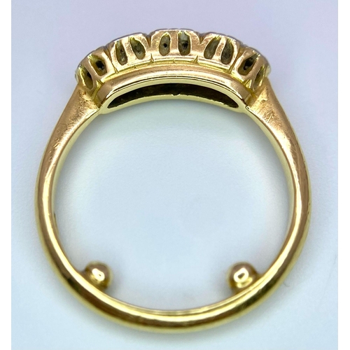 1040 - 18K YELLOW GOLD & PLATINUM, VINTAGE 5 STONE RING.
WEIGHS 3.9G, SIZE K/L AND HAS SIZING BALLS INSIDE ... 