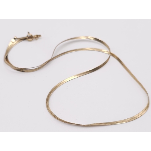 93 - A wonderful, 9 K yellow gold, flat chain necklace and bracelet set. Necklace length: 41 cm, bracelet... 