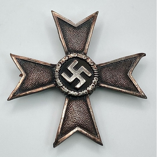 134 - 3rd Reich German War Merit Cross First Class with without swords, (non-combatant) die-struck constru... 