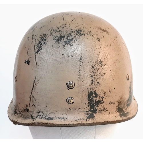 208 - Gulf War 1 (Desert Strom)  Iraqi M80 Imperial Guard Helmet.