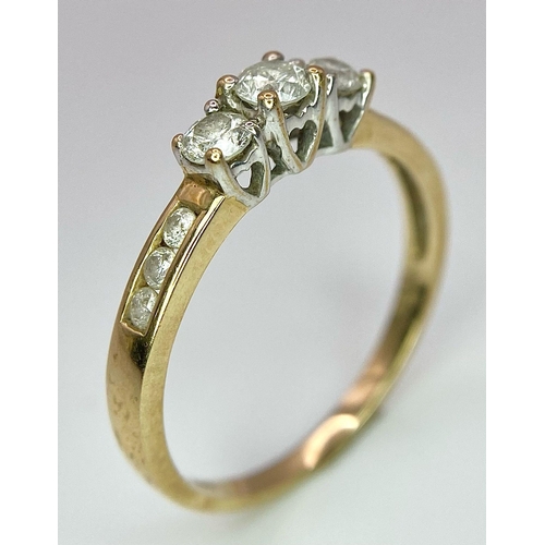 40 - A 9 K yellow gold ring with round cut diamonds (0.50 carat), ring size: P, weight: 1.7 g.