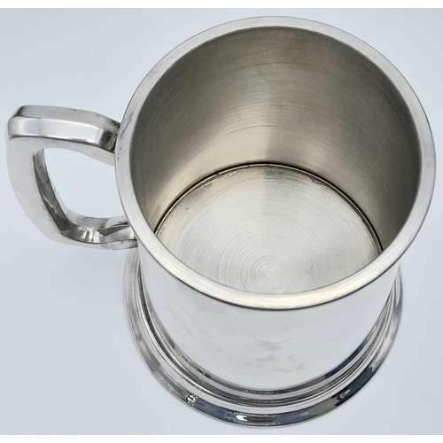 1060 - A top quality pewter tankard made by Wentworth, Sheffield, England and the inscription: 