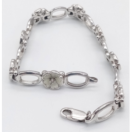 1390 - AV STERLING SILVER HEAVY FANCY FLOWER BRACELET SET WITH DIAMONDS. 20G