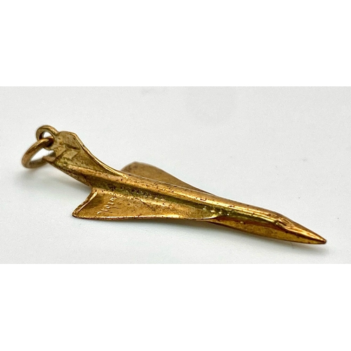 642 - A 9K YELLOW GOLD CONCORDE AEROPLANE CHARM / PENDANT. 1.9G.