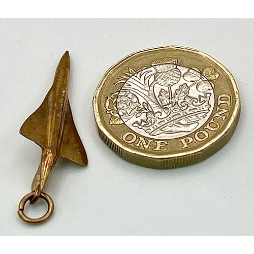 642 - A 9K YELLOW GOLD CONCORDE AEROPLANE CHARM / PENDANT. 1.9G.