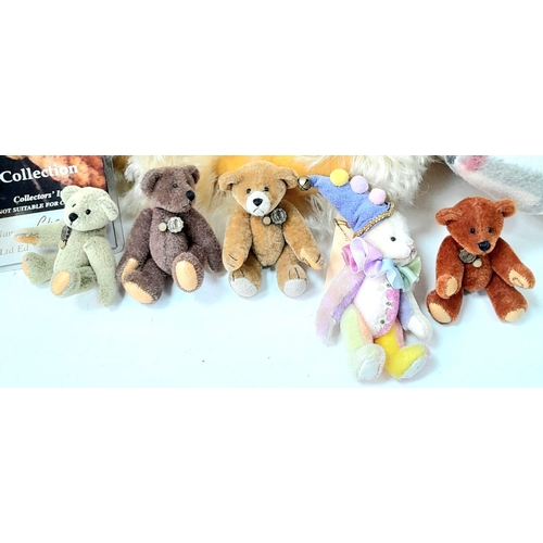 682 - A collection of twenty two adult, collectable, teddy bears.
Please, see list for details and photos ... 