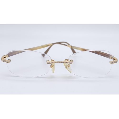 1065 - French made, magnifying glasses with 18kt Yellow Gold accents and set Diamonds. Come with a protecti... 