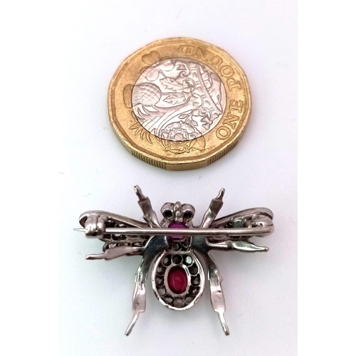 1137 - A GEORGIAN BUSY BEE BROOCH WITH BURMESE RUBY AND  DIAMONDS WITH SAPPHIRE EYES .  3.8gms