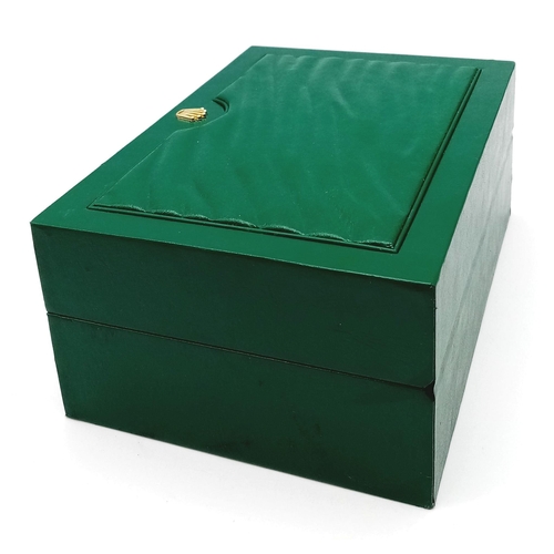 1318 - A Rolex Watch Case. Green ruffled exterior. Single watch space interior.  18cm x 13cm