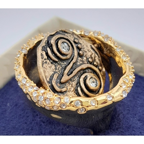 175 - A fabulous and unusual ALEXIS BITTAR creation, a stone set, “Revolving ancient coin ring” with the t... 