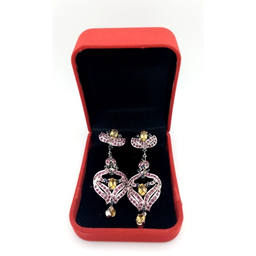 81 - A Pair of Ruby, Sapphire and Citrine Drop Earrings set in 925 Sterling silver. 21ctw. W-19.5g. 6cm d... 