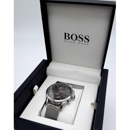 1359 - A Stylish Designer Hugo Boss Gents Watch. Stainless steel bracelet and case - 41mm. Metallic grey di... 