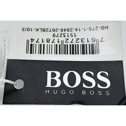 1028 - A Stylish Designer Hugo Boss Gents Dress Watch. Black leather strap. Stainless steel case - 41mm. Bl... 