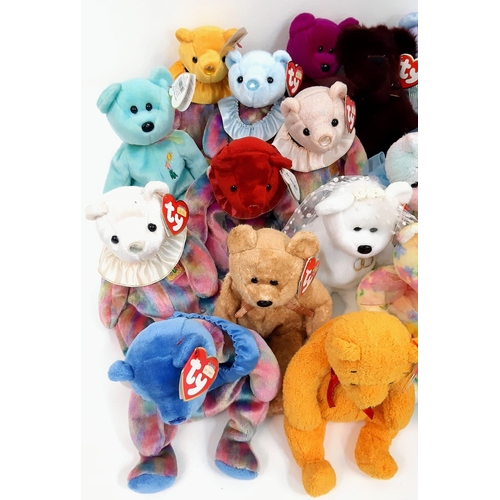 381 - A Collection of 47 TY Beanie Babies. All in good condition.