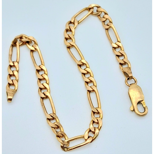 73 - A Vintage 9K Yellow Gold Figaro Link Bracelet. 18cm length.
2.9g weight.