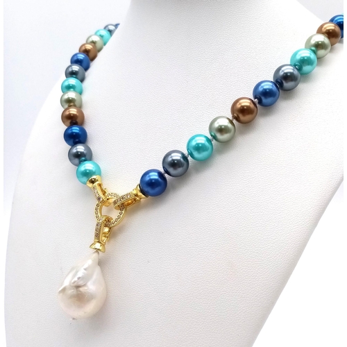 1174 - A Head-Turning Multi-Colour South Sea Pearl Shell Necklace with a Baroque Pearl Pendant. Electrifyin... 