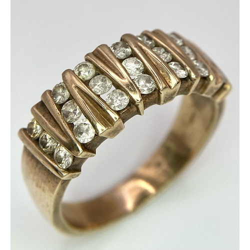 23 - A Vintage 9K Yellow Gold 21 Diamond Ring. 1ctw of brilliant round cut diamonds. Size T. 5.9g total w... 