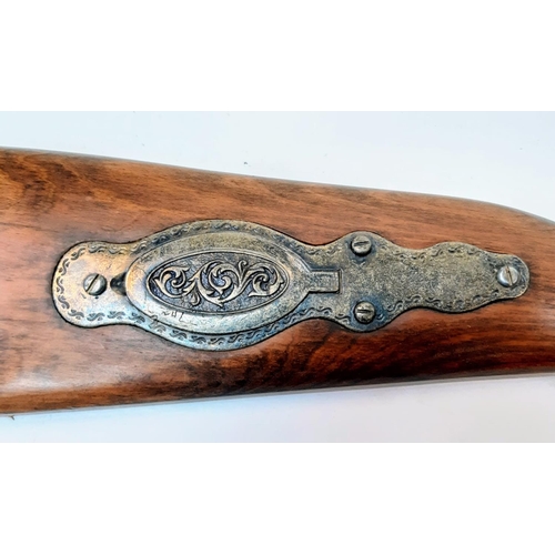 1570 - A Vintage, Full Size Retrospective Inert Replica of a 18th Century Hexagonal Barrel Rifle. Wood and ... 